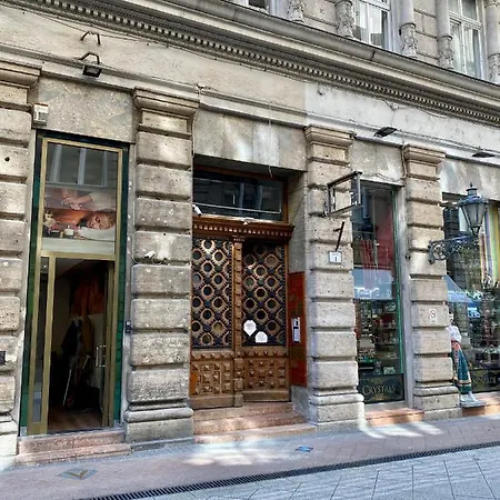 Maison De Fashion Apartment Budapest